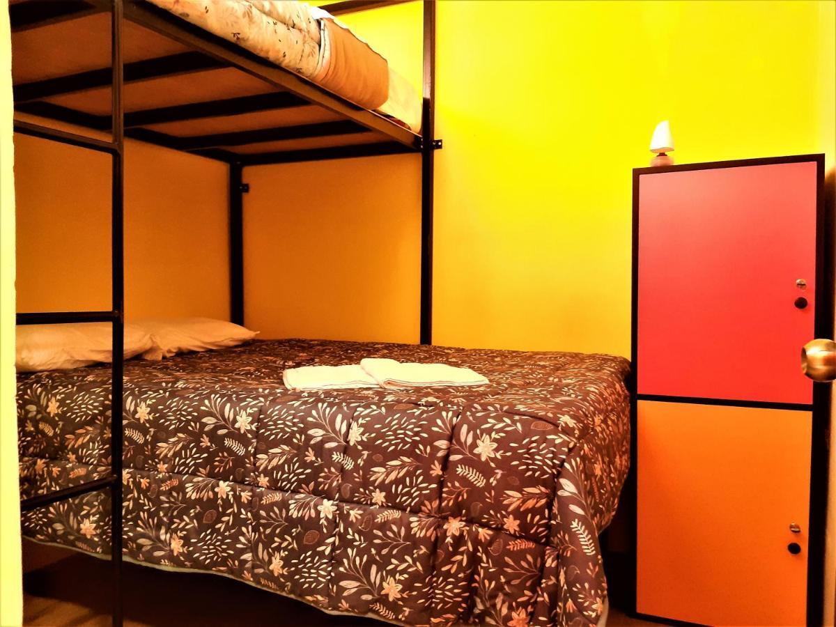 לימה Happy Tree Hostel Peru מראה חיצוני תמונה